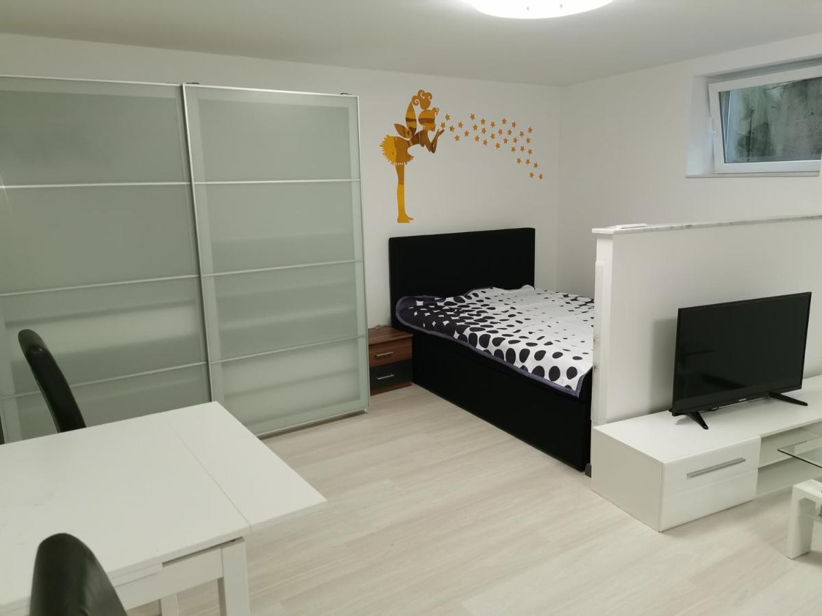 Messe Unterkunft Vanilla Kolín nad Rýnem Exteriér fotografie