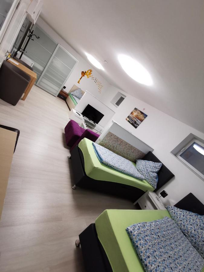 Messe Unterkunft Vanilla Kolín nad Rýnem Exteriér fotografie