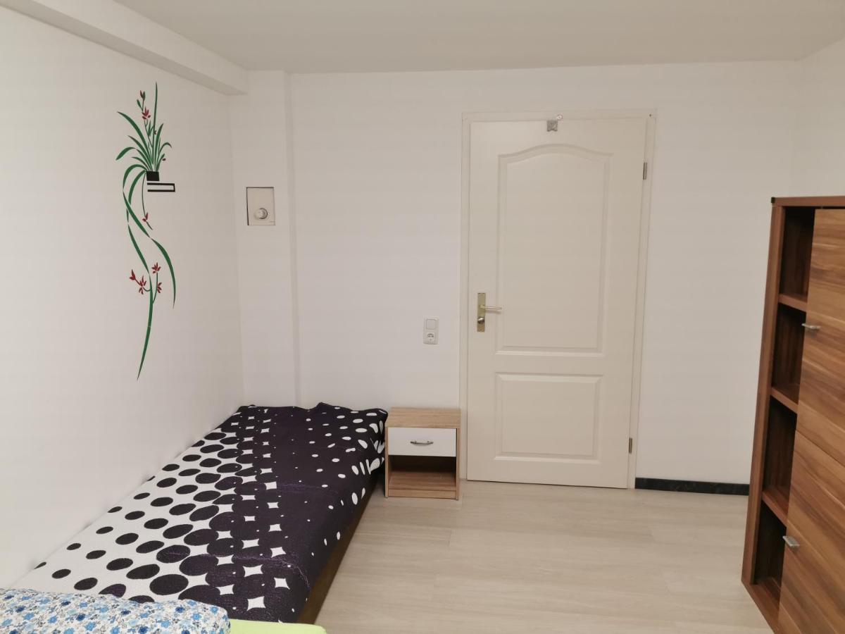 Messe Unterkunft Vanilla Kolín nad Rýnem Exteriér fotografie