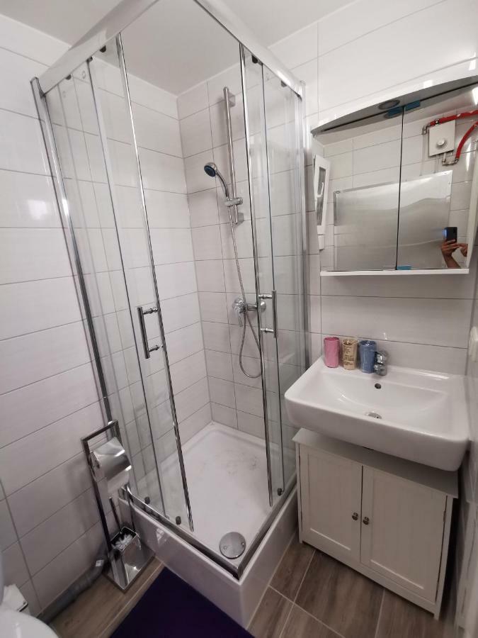 Messe Unterkunft Vanilla Kolín nad Rýnem Exteriér fotografie